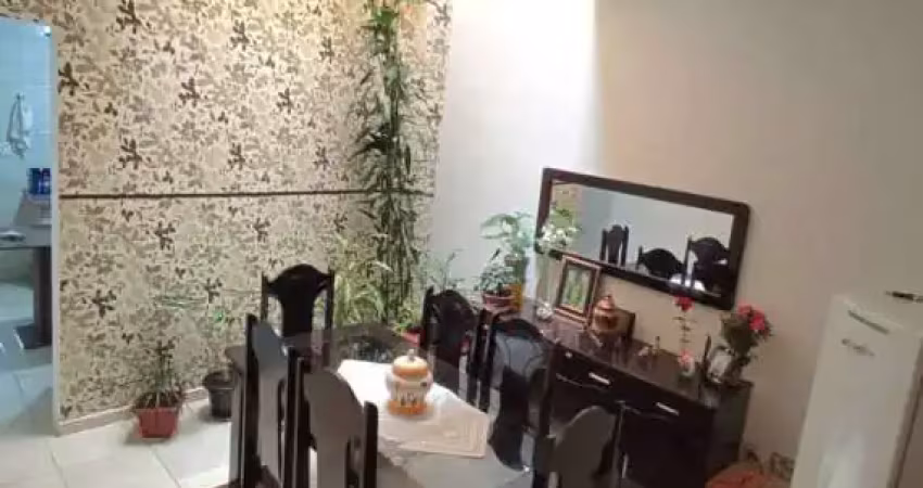Sobrado à venda no bairro Jardim Las Palmas - Guarujá/SP