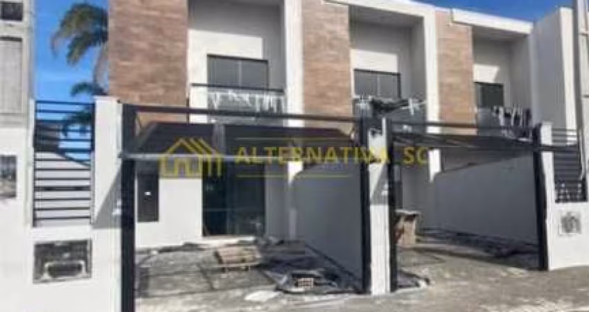 Sobrado à venda com 2 suítes em Itacolomi, Balneário Piçarras
