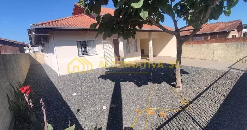 Casa para locação anual com 3 quartos em Itacolomi, Balneário Piçarras