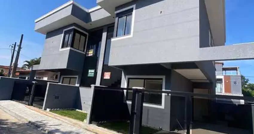 Sobrado com 129m² à aproximadamente 2,5km da praia dos ingleses.