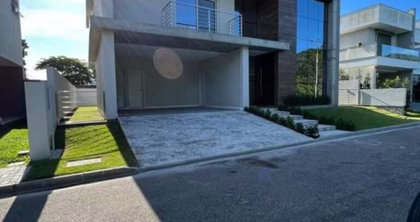 Casa à venda no bairro Cachoeira do Bom Jesus - Florianópolis/SC