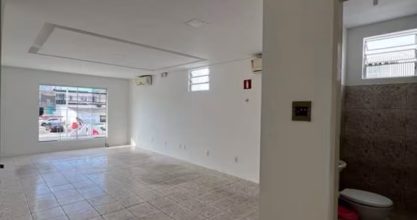 Sala na Principal avenida comercial dos Ingleses