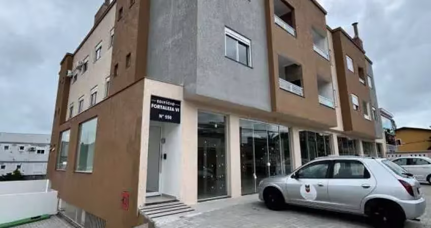 Cobertura com 240m² á aproximadamente 2,8km da praia dos ingleses