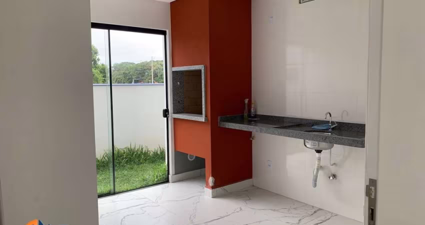 Excelente Apartamento com 41 m² de área privativa, aproximadamente 5km da BR 101 e Shopping Continente, São José/SC.