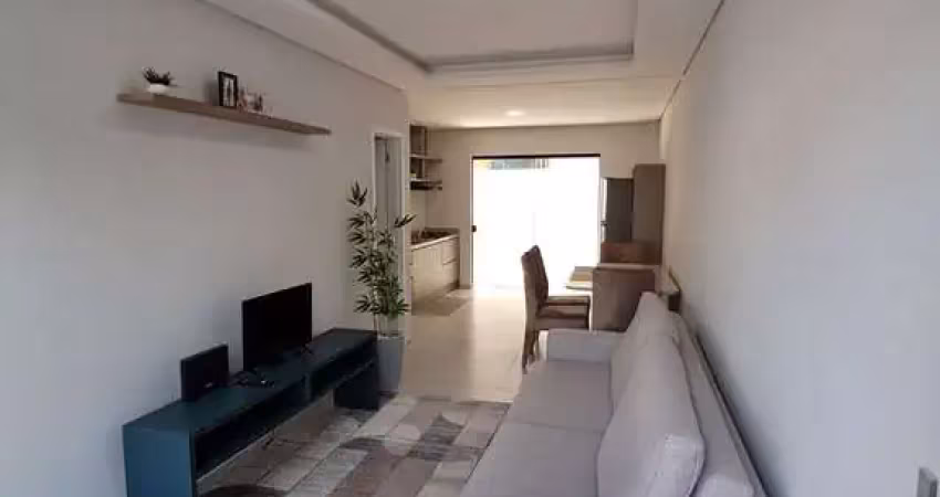 Sobrado à venda no bairro Cachoeira do Bom Jesus - Florianópolis/SC
