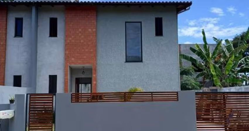 Sobrado semi mobiliado no Rio Vermelho