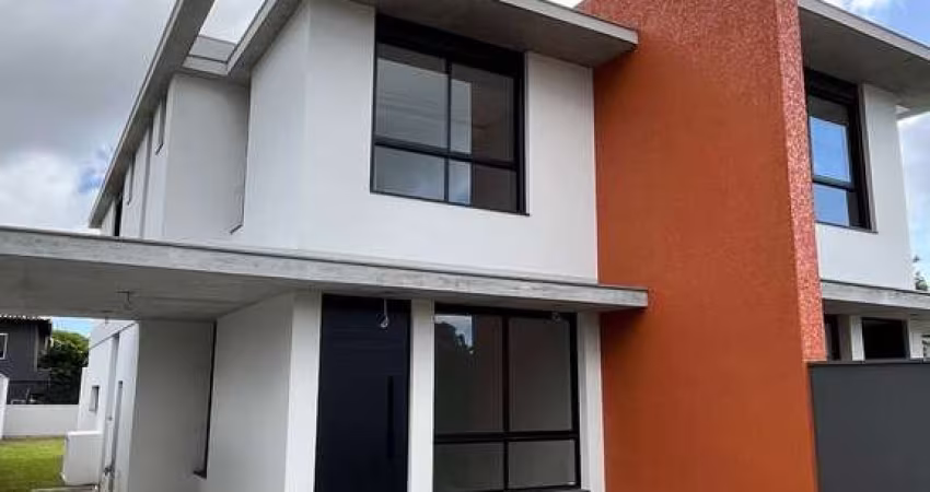 Sobrado com escritura pública, localizado em loteamento planejado no bairro rio Vermelho, Florianópolis/SC