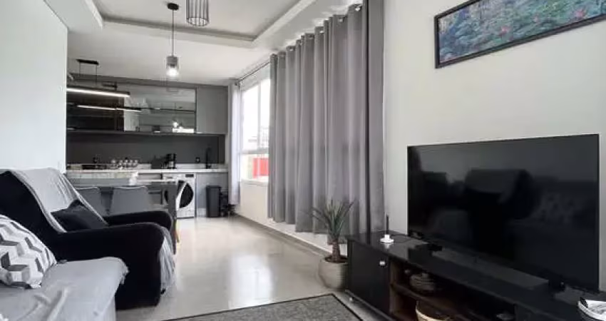 Apartamento mobiliado com vista mar, localizado a 50 metros da praia dos ingleses, florianópolis/sc.