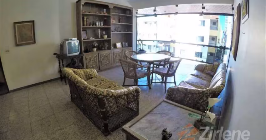 Apartamento de 148m² na praia do morro...frente para rua.