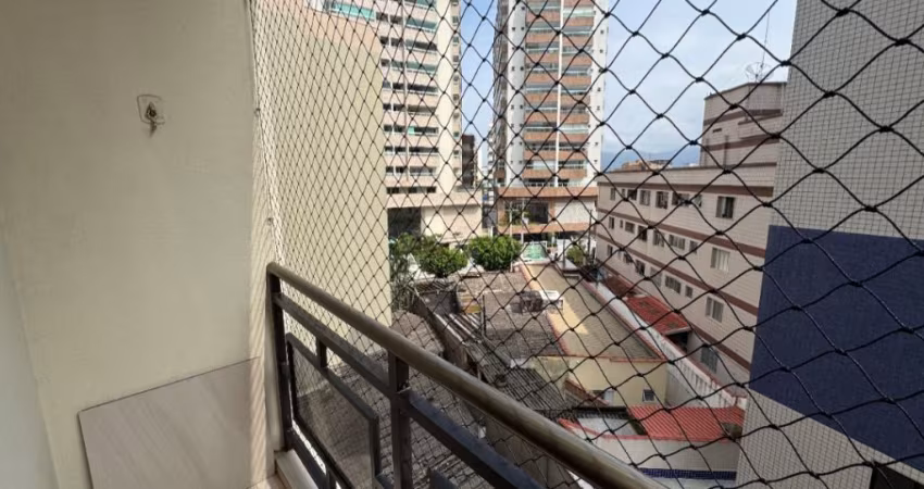 Caiçara, apto desocupado, 1d com elevador, 150 m da praia, aceita carro e F.B