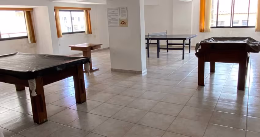 AMPLO APTO. NA VILA TUPI, 03 DORMS., 01 SUÍTE, 02 WC, PORTEIRA FECHADA, LAZER