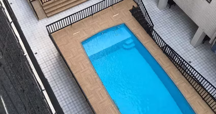 Caiçara, apto perto da praia e feirinha com sacada , piscina e 1 vaga.
