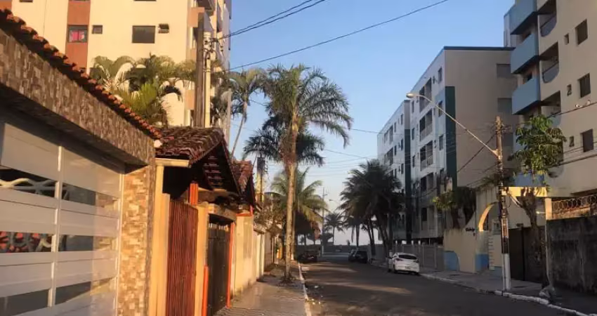 Casa  e condomíniotérrea mobiliada a 100m da praia – caiçara, praia grande/sp