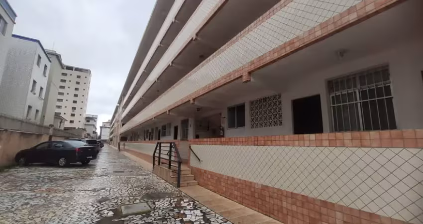 Apartamento 2 dormitórios no boqueirão  100 metros da praia