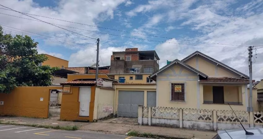 Casa com 4 dormitórios à venda por R$ 990.000,00 - Benfica - Juiz de Fora/MG