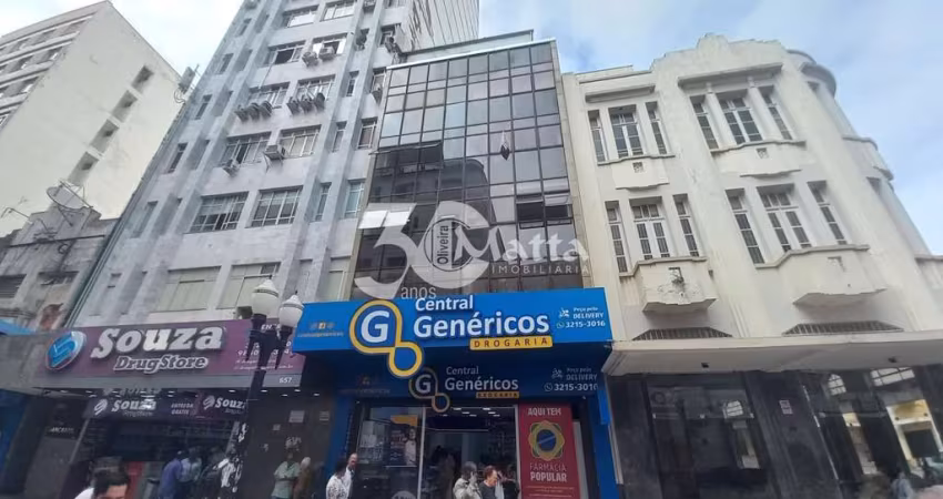 Sala Comercial de 50m² na Halfed – Localização Estratégica no Centro!