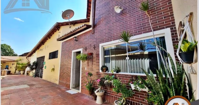 CASA PLANA NO PONTO DE MORAR NO MONTESE, 3 QUARTOS 1 SUITE 3 BANHEIRO 270m² DE AREA CONSTRUIDA POR APENAS $480,000.00