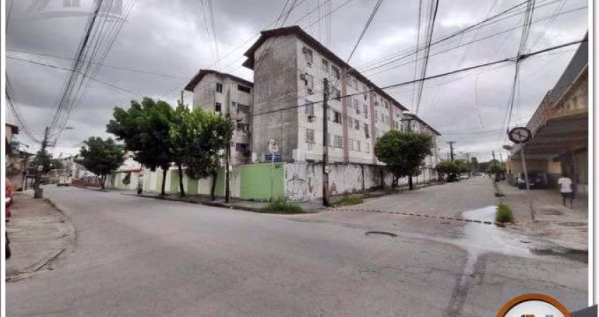 Apartamento com 3 dormitórios à venda, 72 m² por R$ 210.000,00 - Montese - Fortaleza/CE