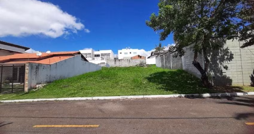 Ótimo terreno plano no Spina Ville