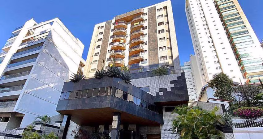 Apartamento com 3 quartos, no Centro, estuda permuta.