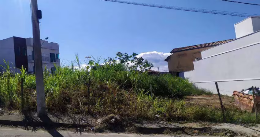 Terreno com 425 m², no aeroporto, aceita financiamento.