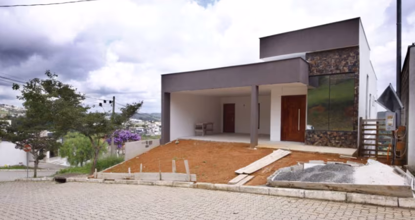 Ótima casa no Condomínio Via Do Sol, Bairro São Pedro!