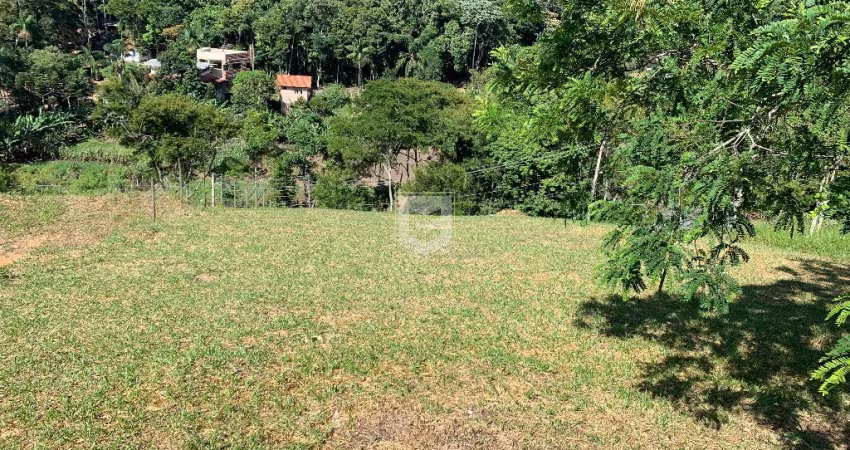 Ótima oportunidade! Terreno no Condomínio Bosque do Lago!