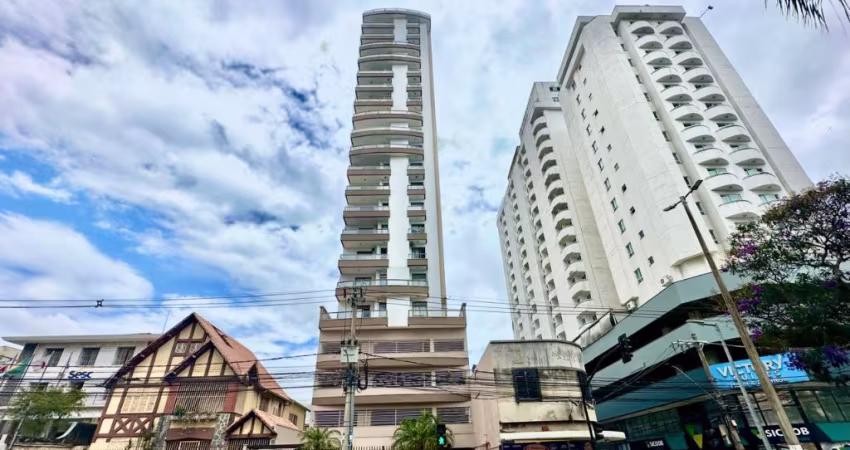 Belíssimo apartamento com 2 quartos no Centro