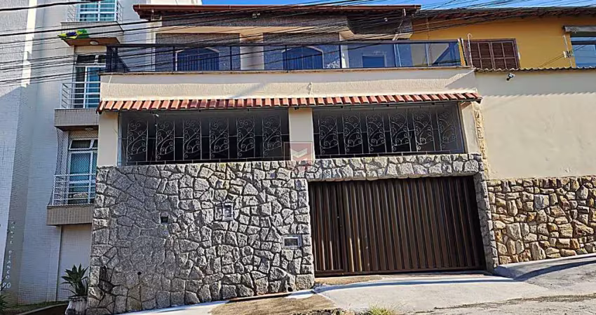 Casa com 5 quartos à venda na Rua General Mário Xavier, Jardim das Laranjeiras, Juiz de Fora