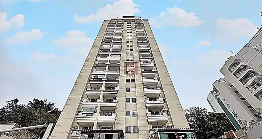 Belo e confortável quarto e sala no alto dos passos