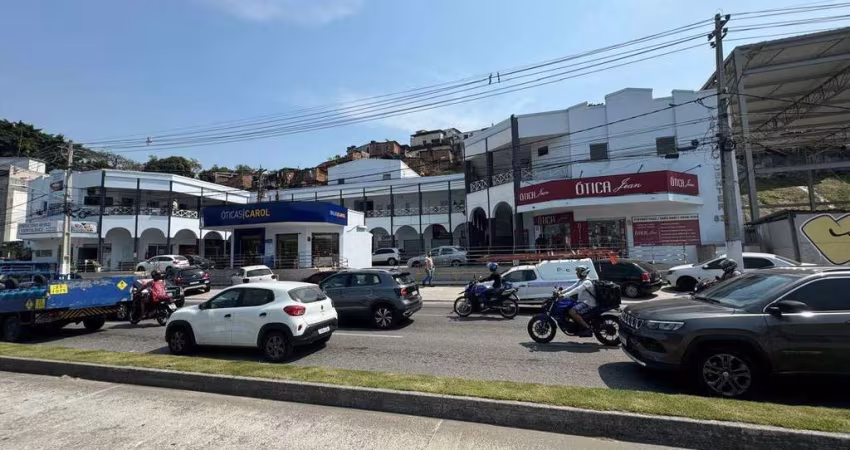 Exelente loja a venda, próxima ao shopping Itaipu Multicenter.