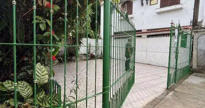 Excelente Casa Duplex á venda R$ 450.000,00 - Barro vermelho - São Gonçalo/RJ