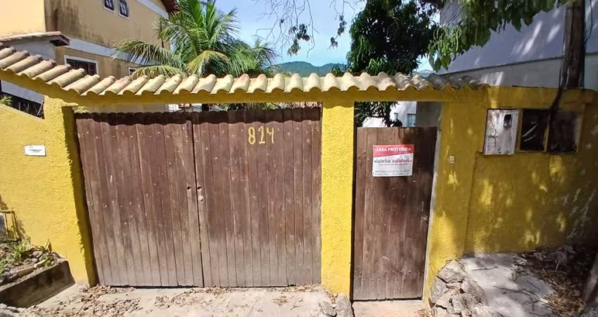 Oportunidade! Casa para alugar por 1.300,00 mês na Região Oceânica