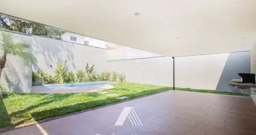 Linda casa com 350 m², 4 quartos, sendo 4 suítes, à venda no bairro granja julieta.