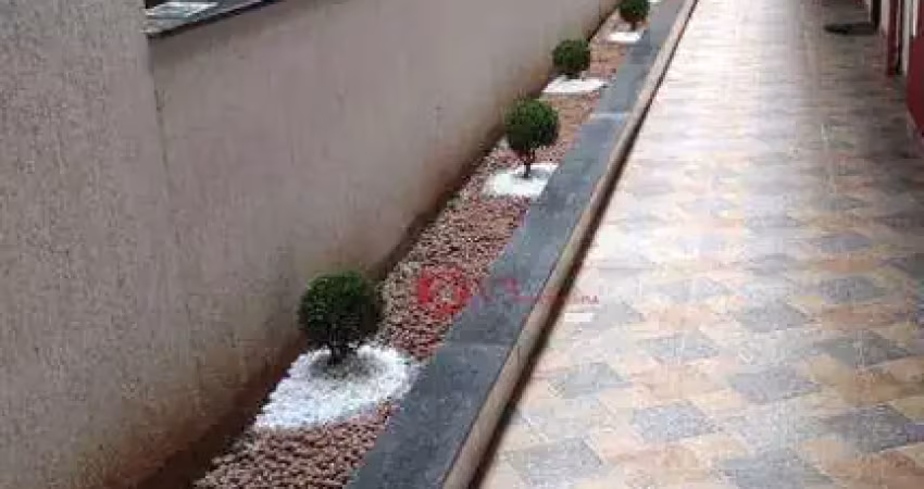 Apatamento com 2 dormitorios, sala, cozinha, perto do metro guilhermina