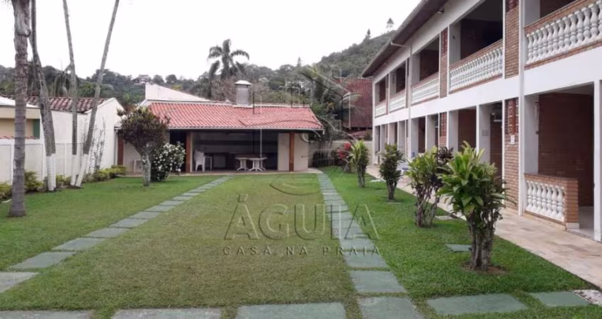 Apartamento mobiliado na Praia das Toninhas apenas 80 metros da praia!