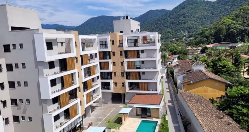 Cobertura nova a 70 metros da Praia da Enseada.