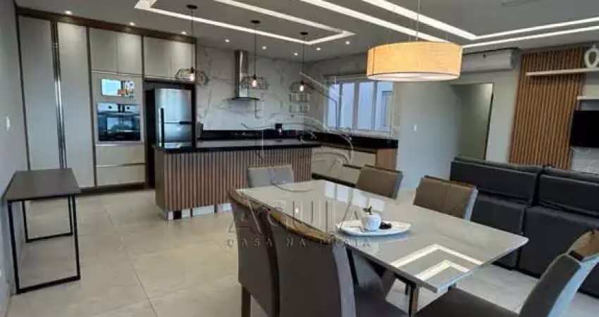 Belíssima cobertura alto padrão com vista mar na praia das Toninhas em Ubatuba!
