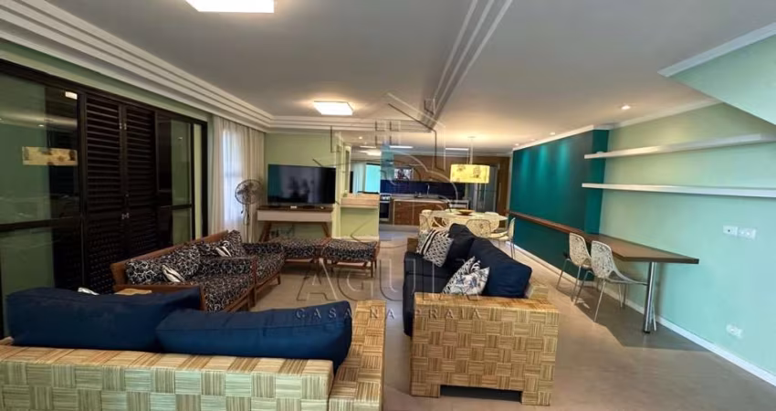 Linda casa em condomínio à venda na praia da Enseada em Ubatuba!