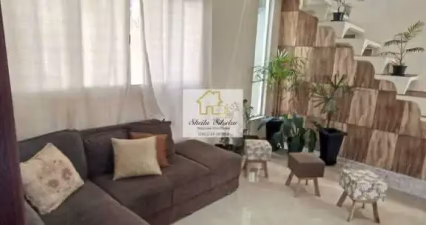 Sobrado com 3 dormitórios garagem coberta