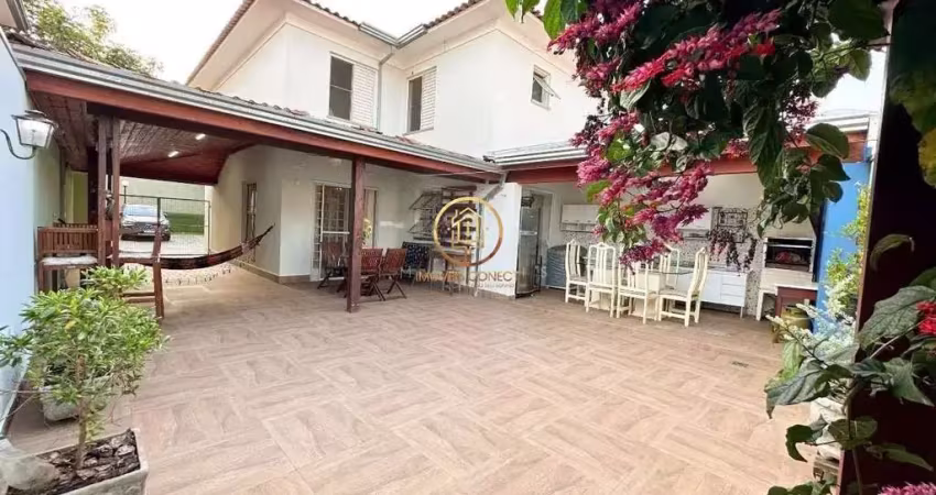 Casa á venda 125m², 3 dormitórios, 1 suítes, 2 vagas de garagem no Bairro Parque