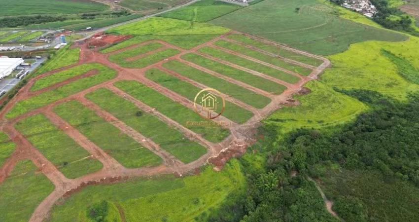 Terreno à venda com 250m² no Condomínio Miraj em Paulínia, lazer completo!