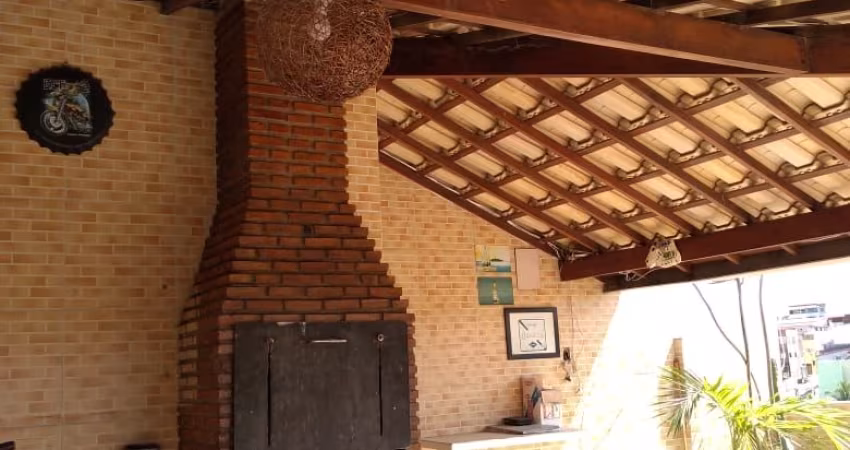 Lindo Apartamento Cobertura Escriturado Perto da Praia