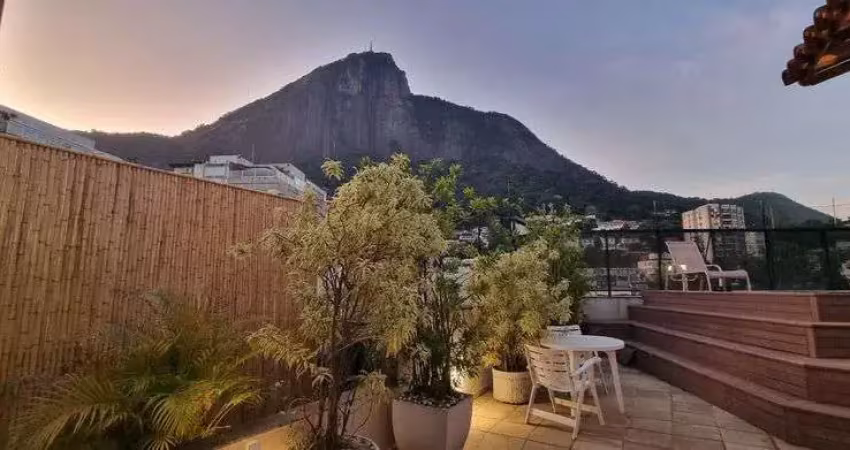 Vendo ótima cobertura com 4 quartos na  lagoa com 350 m2