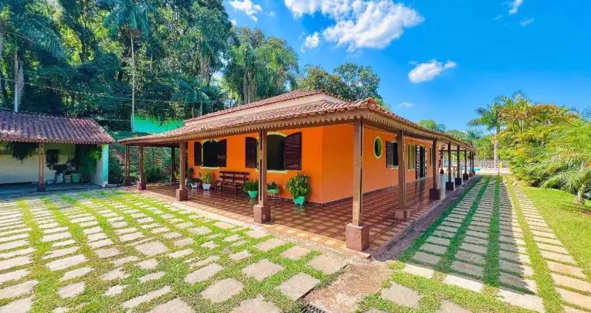 Chácara / sítio com 4 quartos para alugar no Vale dos Pinheiros, Atibaia 