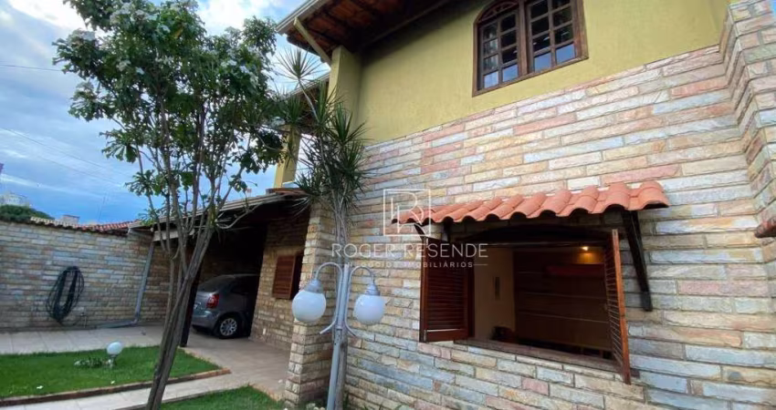Casa com 4 dormitórios à venda, 240 m² por R$ 950.000,00 - Ingá - Betim/MG