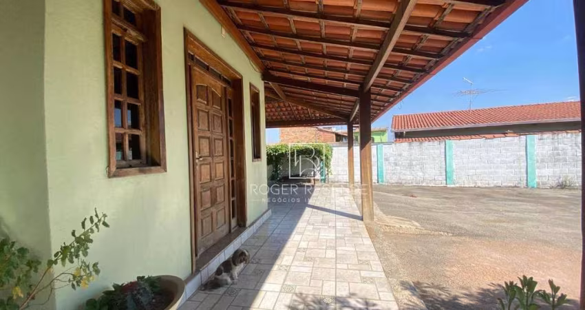 Casa com 3 dormitórios à venda, 677 m² por R$ 900.000 - Novo Horizonte - Betim/MG