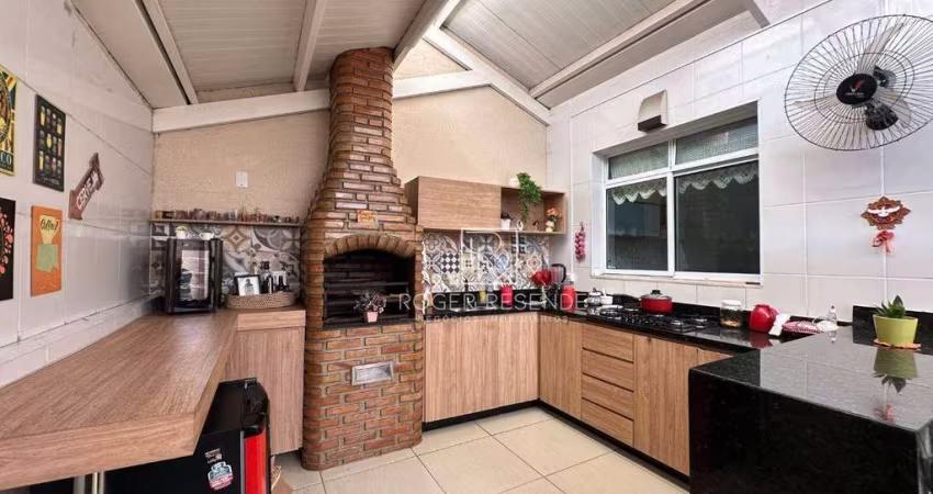 Casa com 3 dormitórios à venda, 130 m² por R$ 970.000,00 - Centro - Contagem/MG