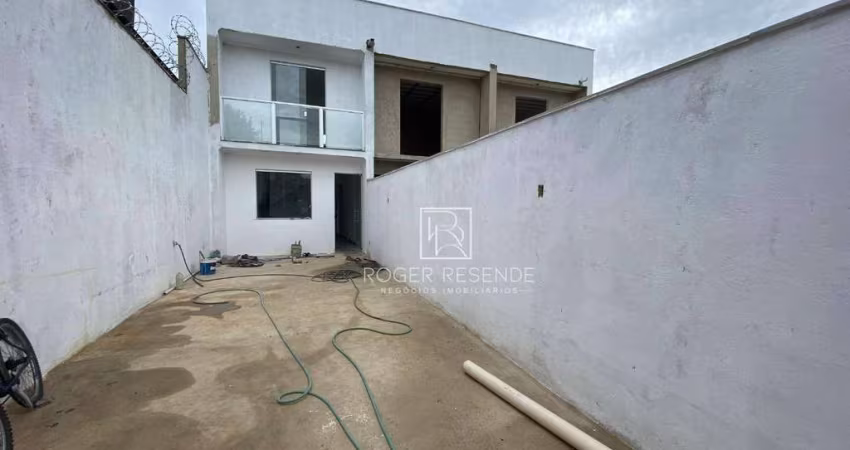 Casa com 2 dormitórios à venda, 78 m² por R$ 370.000,00 - Bom Retiro - Betim/MG