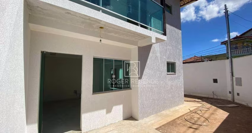 Casa de esquina com 3 dormitórios à venda, 150 m² por R$ 620.000 - São Luiz - Betim/MG